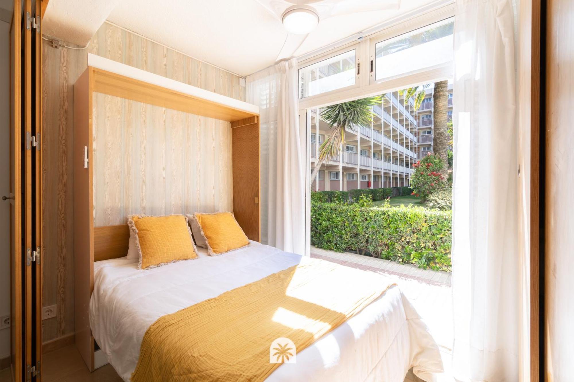 Mediterranean Way - Paradis Playa Apartment La Pineda Exterior photo